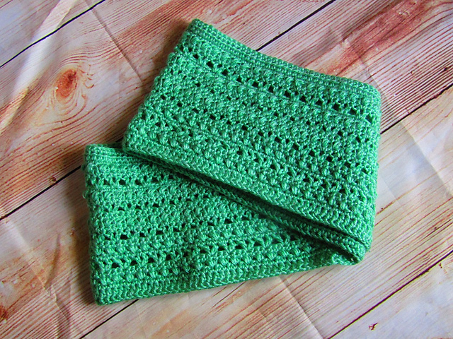 Dewdrops Infinity Scarf