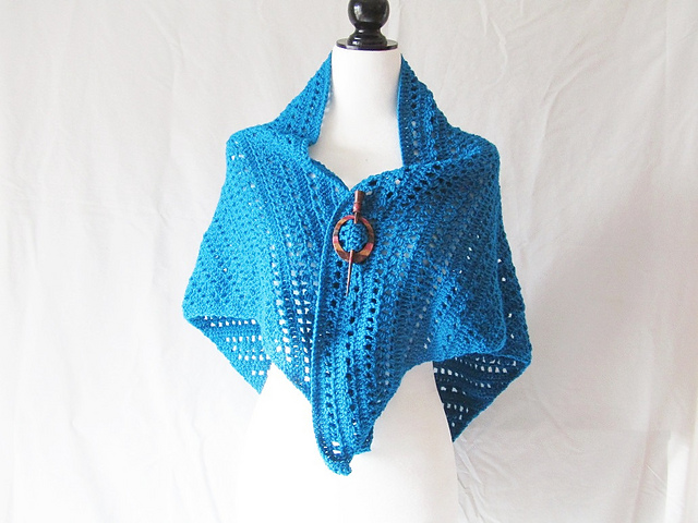 Lakeside Stroll Wrap