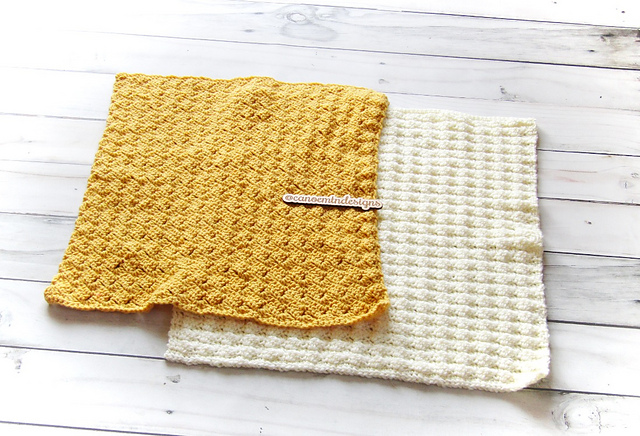 Shells Preemie Blanket Duo