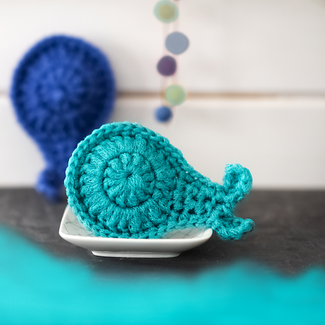 Whale scrubbie