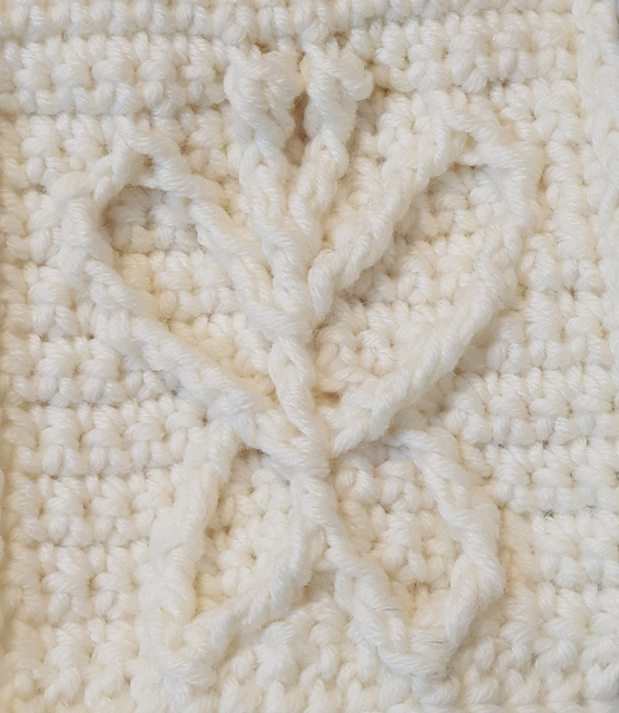 Butterfly cable stitch