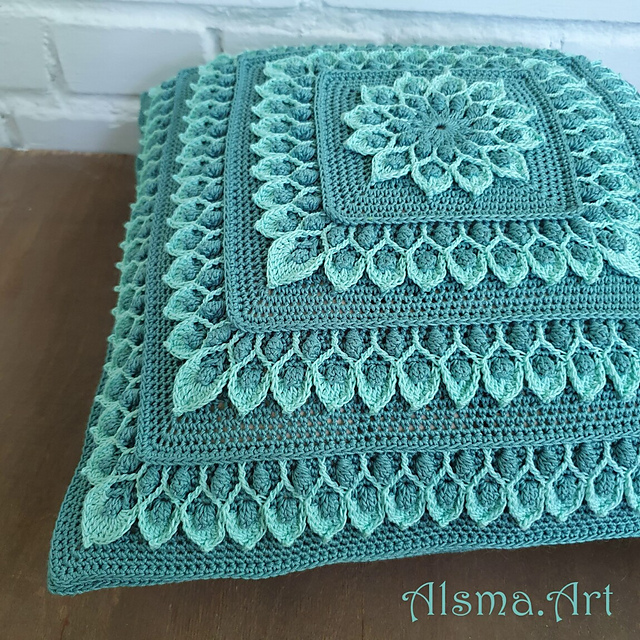 Lorien Doily/Pillow Cover