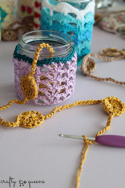 Easy Crochet Circle Bunting