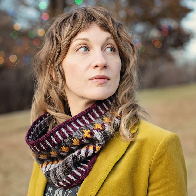 Wallflower Cowl