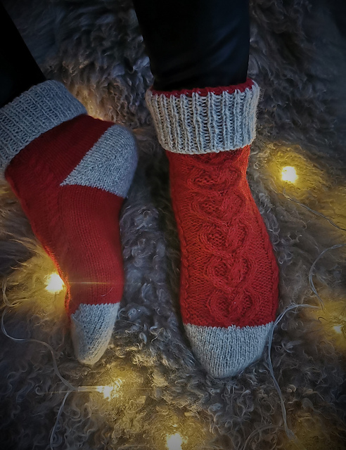Love is in the air Christmas Socks