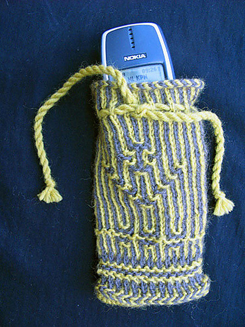 Première - little bag in Twined Knitting technique