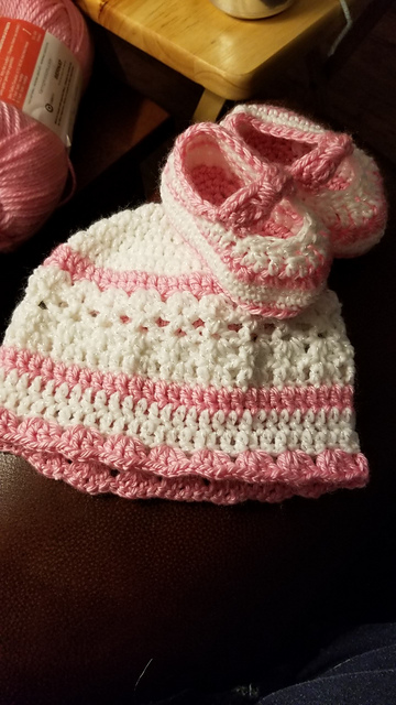 Hannah's Baby Beanie B&G