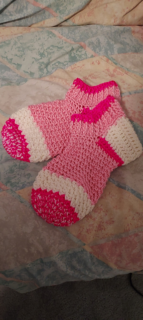 Etta's Friends Suzette and Wavy Slippers