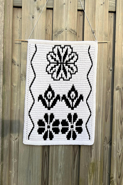 Naive Flowers Wall Hanging
