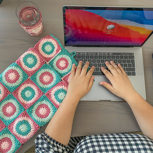 Caro's Laptophoes
