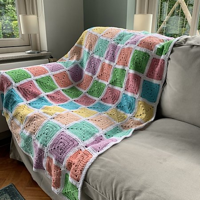 Diagonal Blocks Blanket