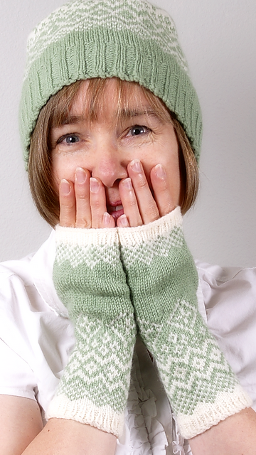 Carry On Fingerless Mitts