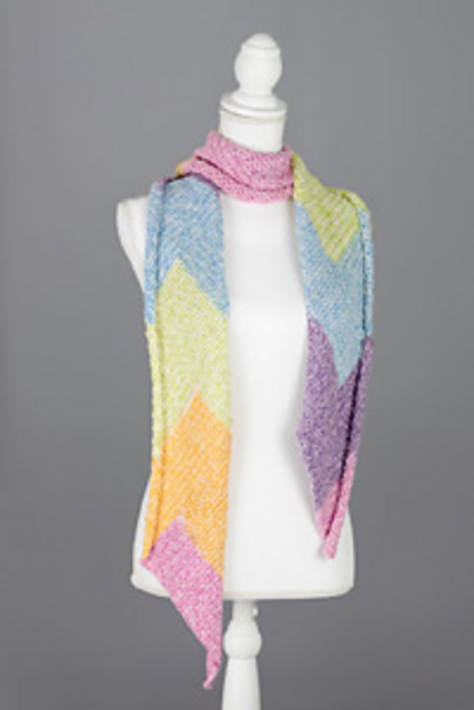 Shifting Triangles Scarf
