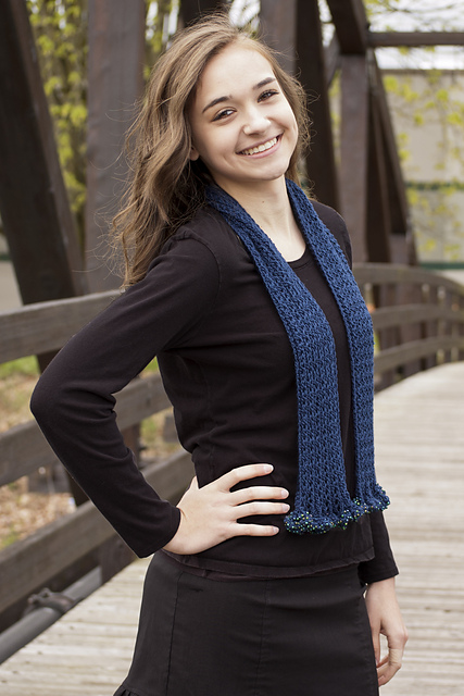 Lace Rib Beaded Ruffle Scarf