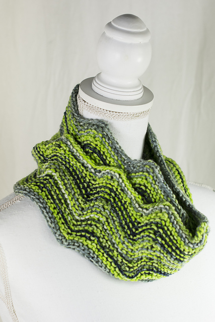 Sporty Cowl