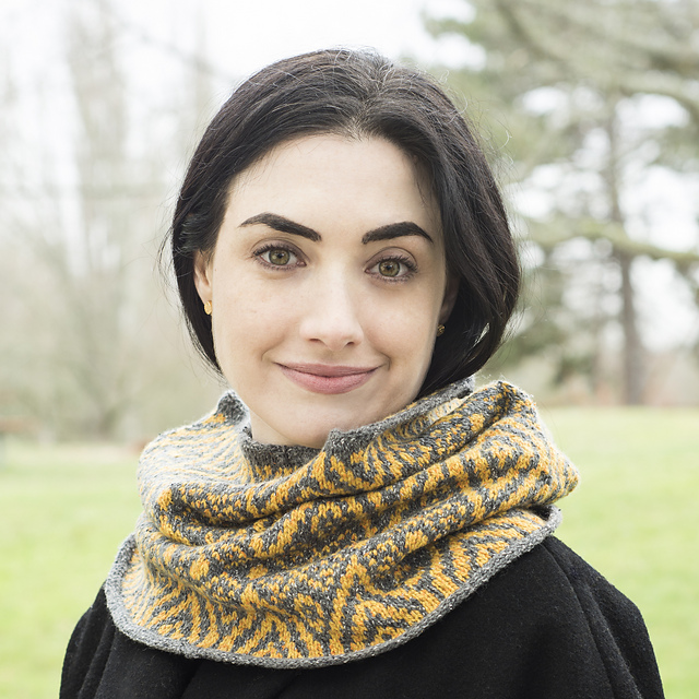 Isabelline Cowl