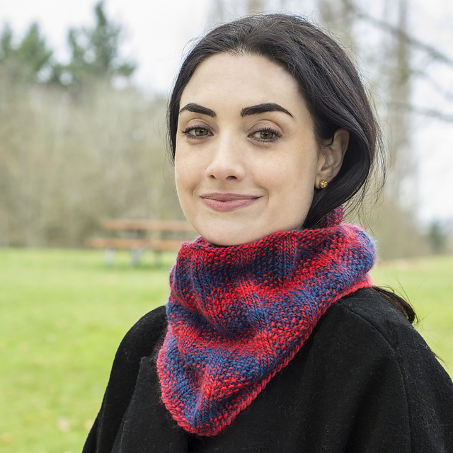 Isotope Cowl