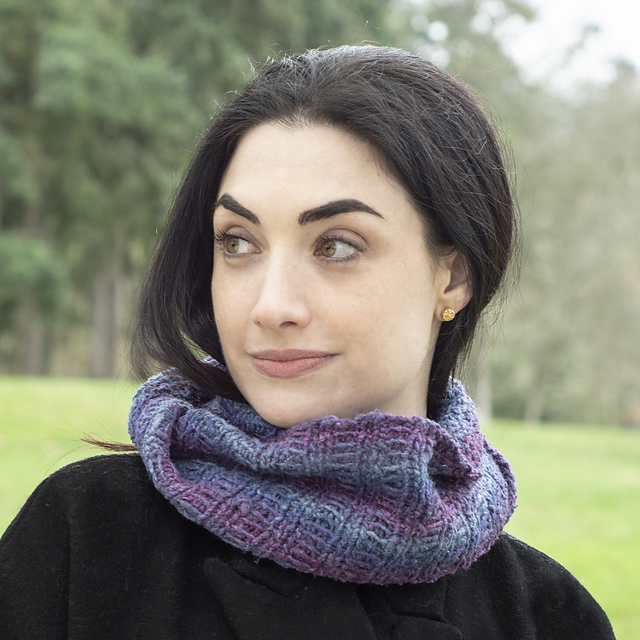 Joy Spring Cowl