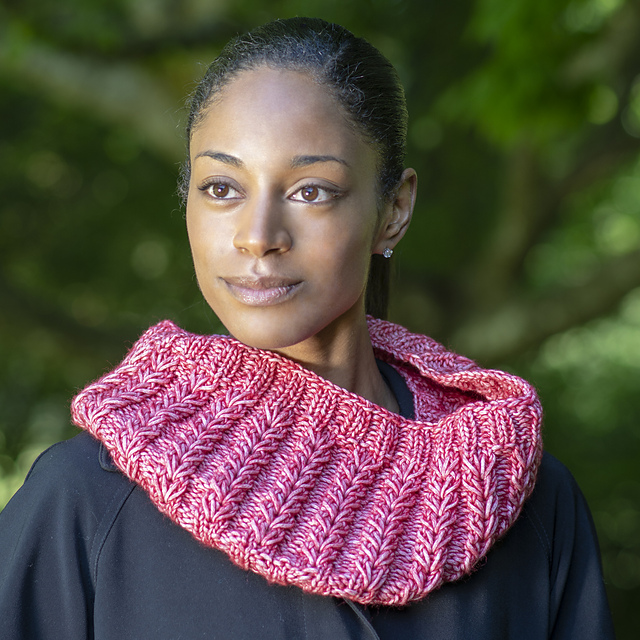 Fairytale Cowl