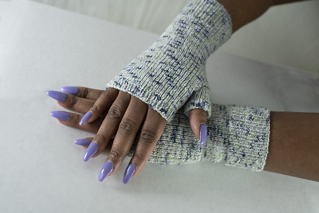 Everyday EZ Fingerless Mitts