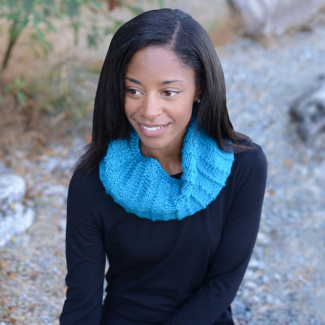 Vertical Lines Cowl