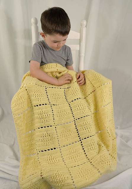 Diamond Square Baby Afghan