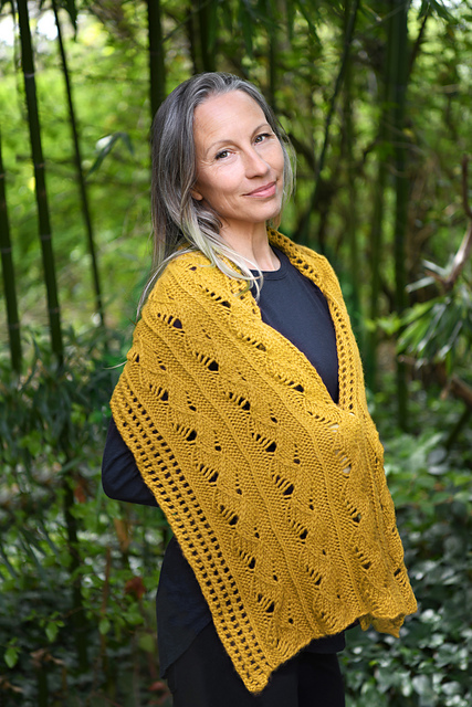 Traveling Vines Wrap