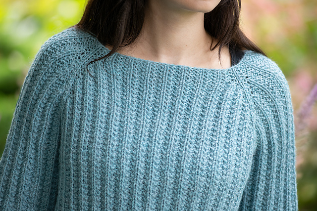 Long Trek Raglan Pullover