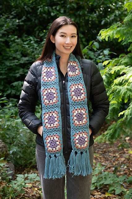 Simple Granny Square Scarf