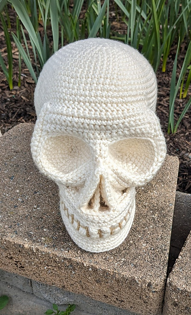 Ravelry: Human Skull pattern by Casey Sellers