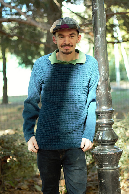 Pull Men-in-blue