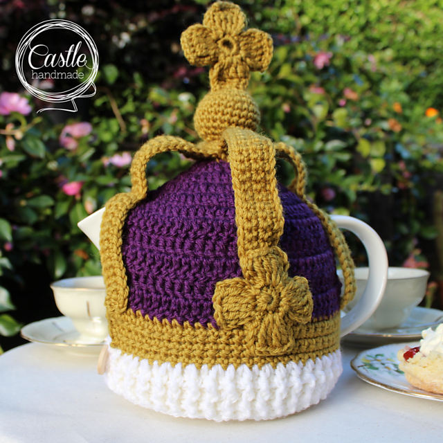 Royal Crown Teacosy