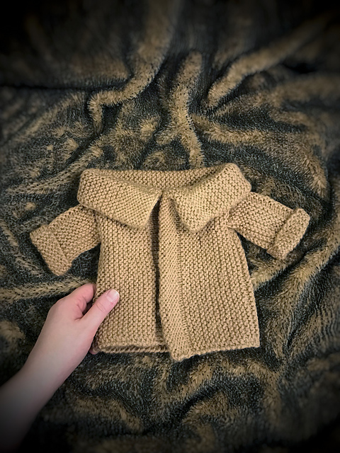 Castle Pattern Edge Robe Ravelry: Original Robe for Grogu pattern by Clover Castle
