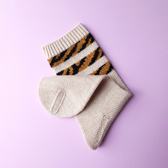 Wild Stripes Socks Tiger
