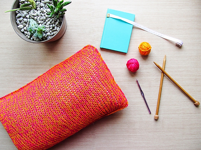 Yumyum Flamenco Knit Pillow
