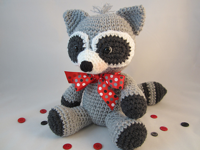 Ricky R. Raccoon Amigurumi
