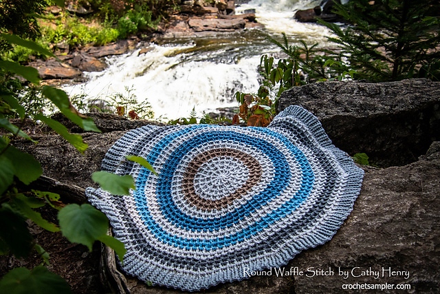Round Waffle Stitch Blanket