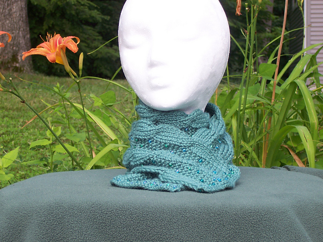 Clever Cables Reversible Scarf