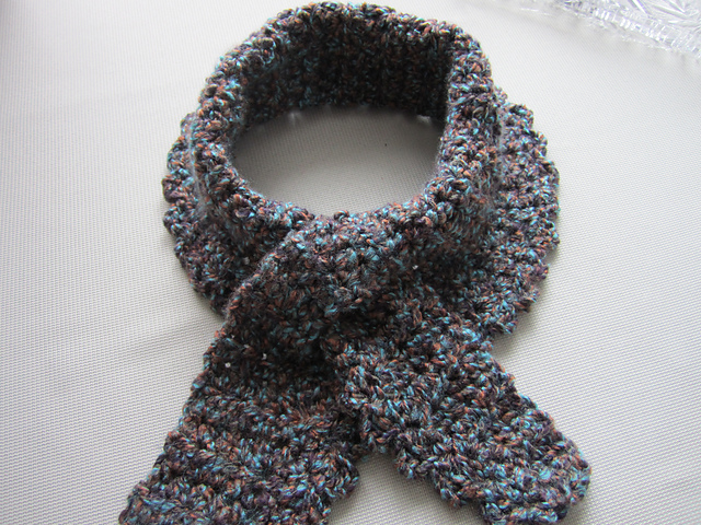 Keyhole Scarf