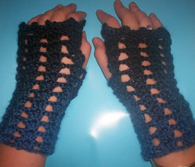 Crochet Easy Fingerless Mitts