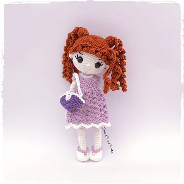 Poupée Violette