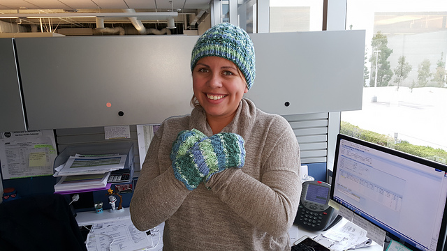 Simple Cable Mitts & Hat