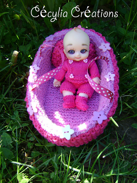Nid d'amour, Bassinet with pillow and blanket, for BJD doll Nappy Choo