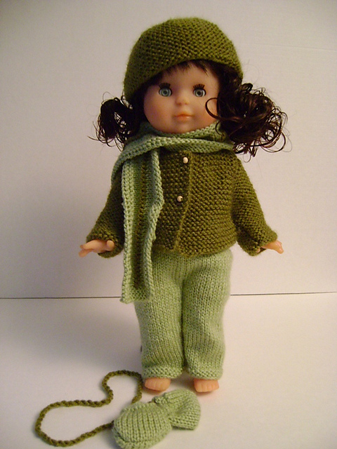 Tenue verte pour poupée 36 cm