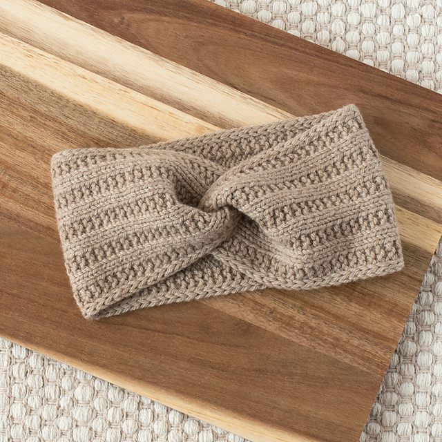 Ravelry: Warm Sand Headband pattern by Celeste Knitwear