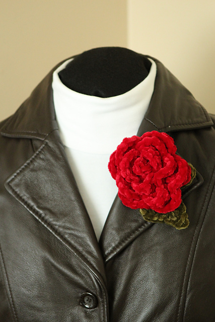 Red Rose Pin