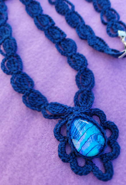 Lacy Pendant Necklace