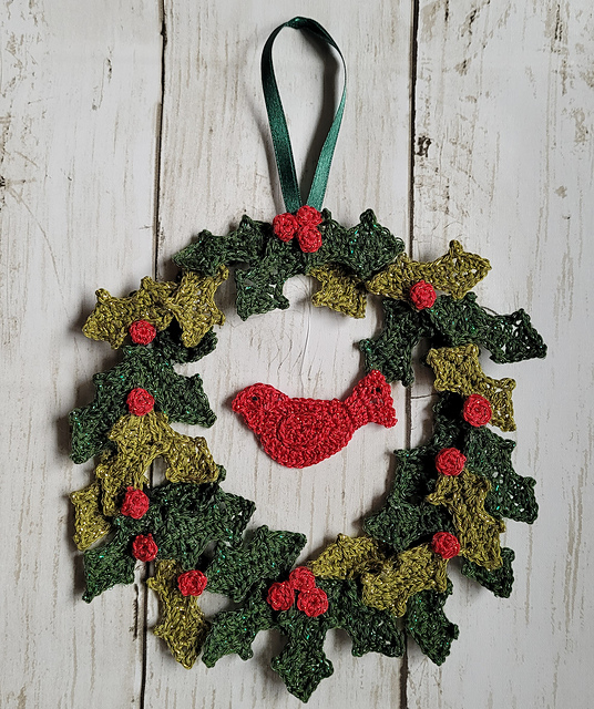 Christmas Cardinal Wreath