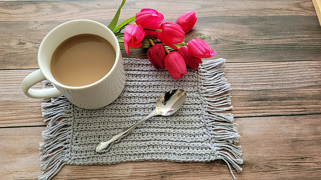 Easy Crochet Mug Rug