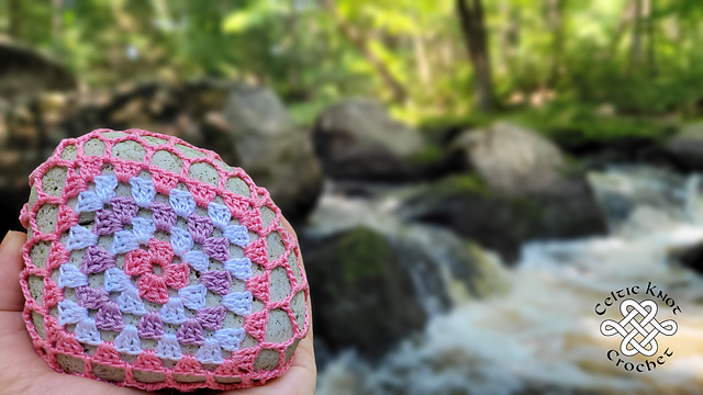 Granny Square Rock Cozy